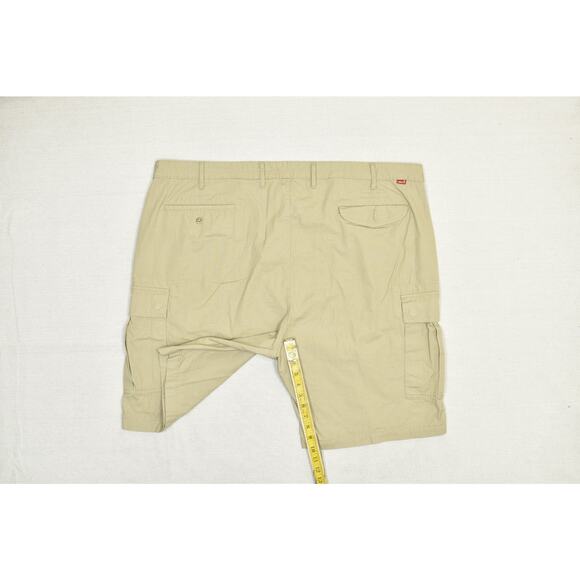 Levi's Men's Size 48 Cargo Shorts WaterLess Khaki Tan Beige Casual - Picture 7 of 8